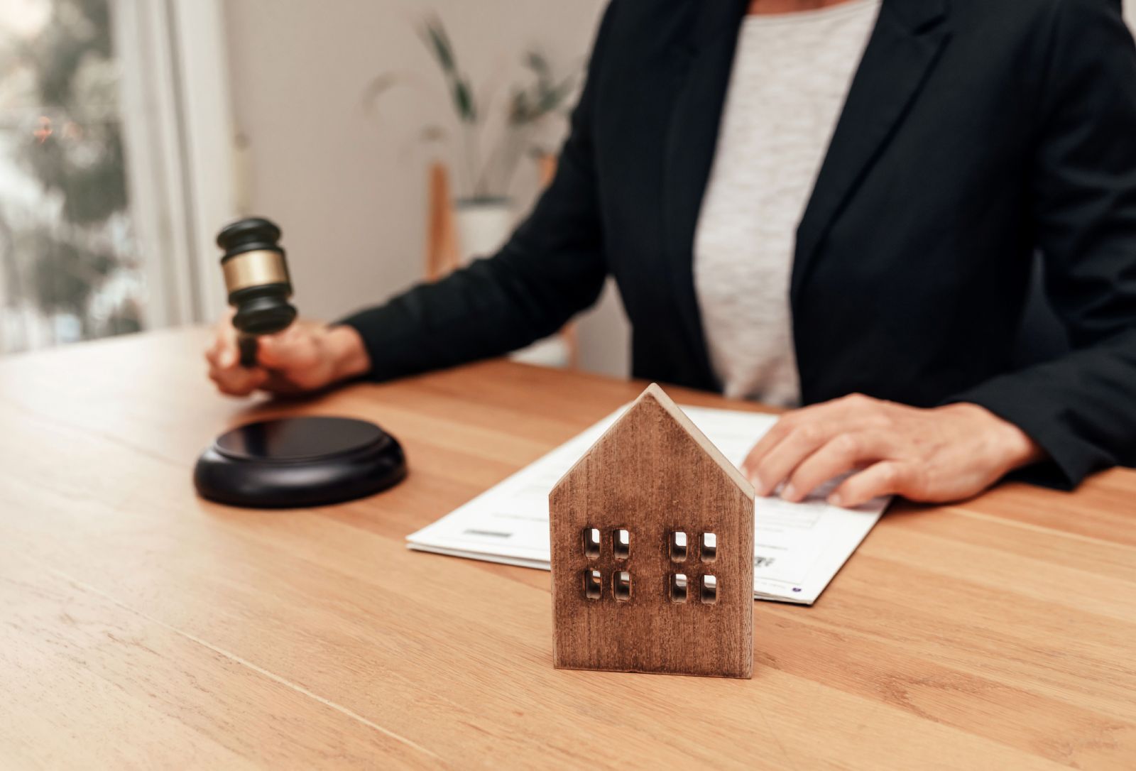 Jak odbywa się przetarg na nieruchomość? Przebieg krok po kroku